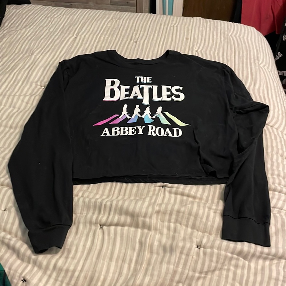 Woman’s 2X Black Long Sleeve The Beatles Crop Top